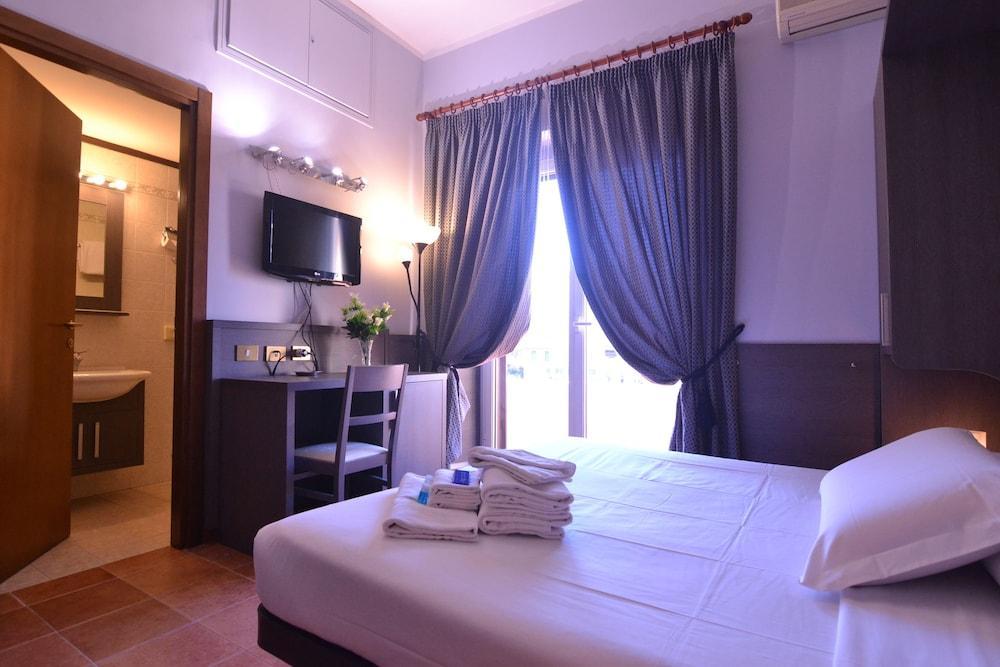 Hotel Mirti Rome Bagian luar foto