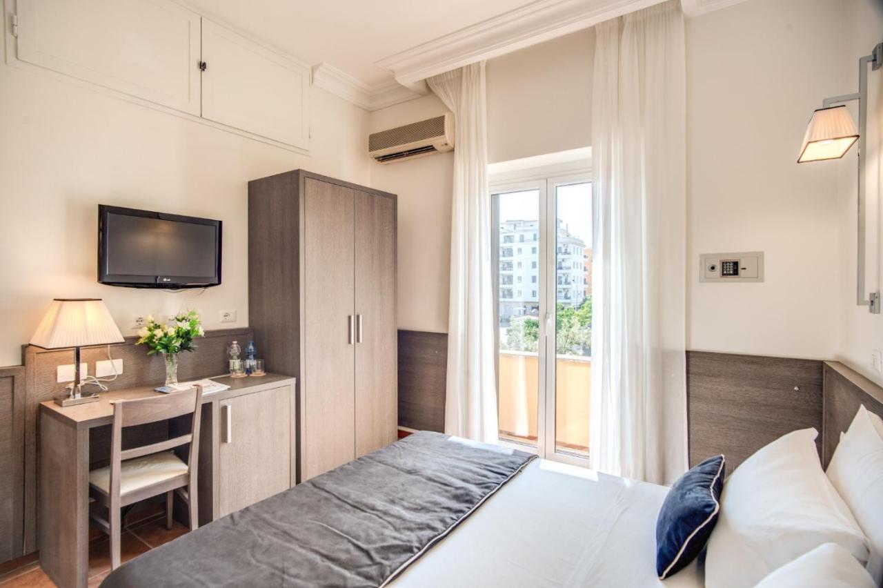 Hotel Mirti Rome Bagian luar foto