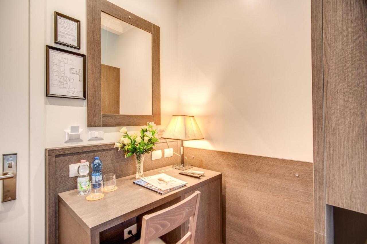 Hotel Mirti Rome Bagian luar foto