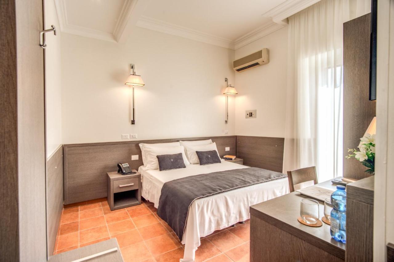 Hotel Mirti Rome Bagian luar foto