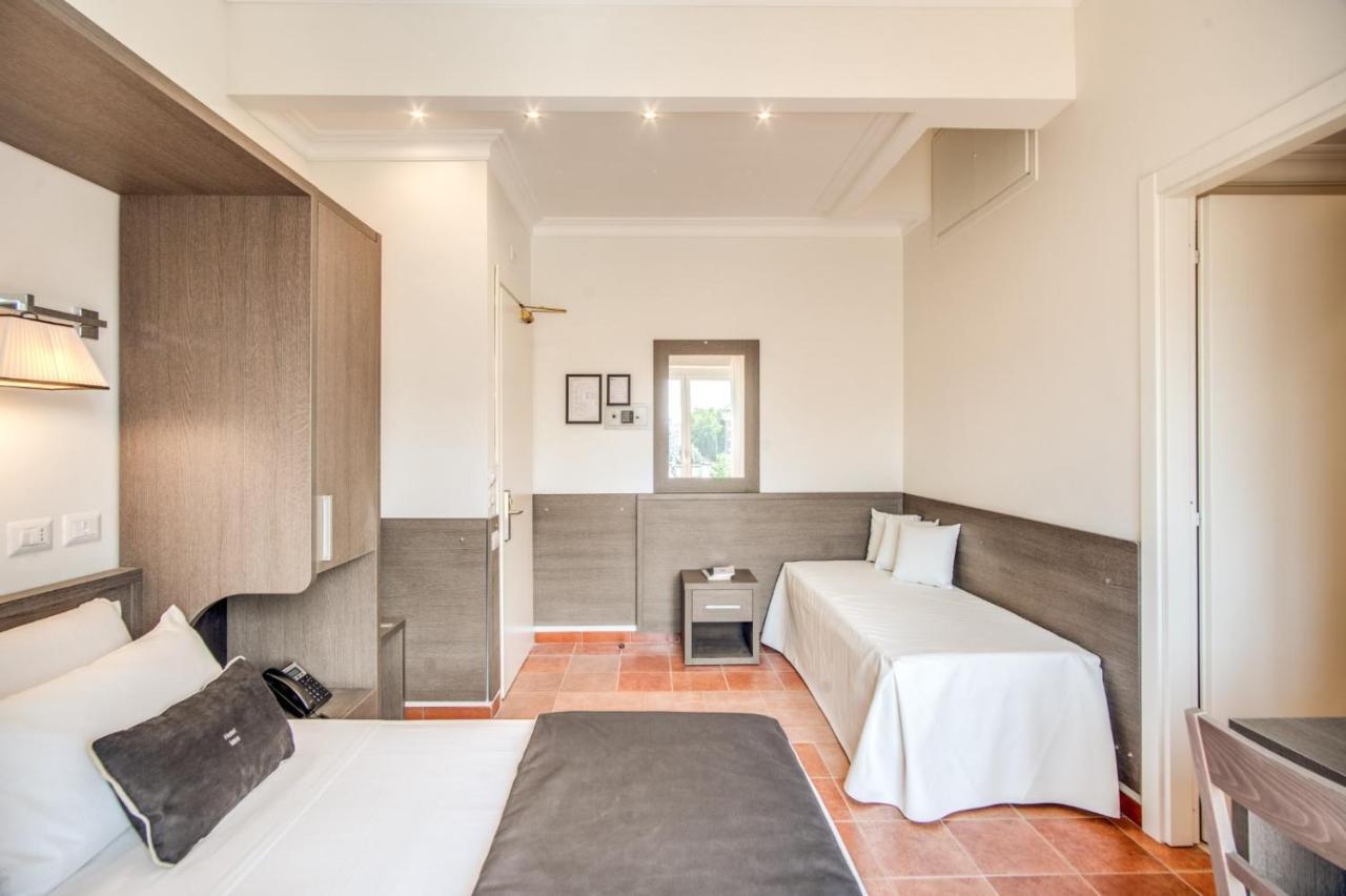 Hotel Mirti Rome Bagian luar foto