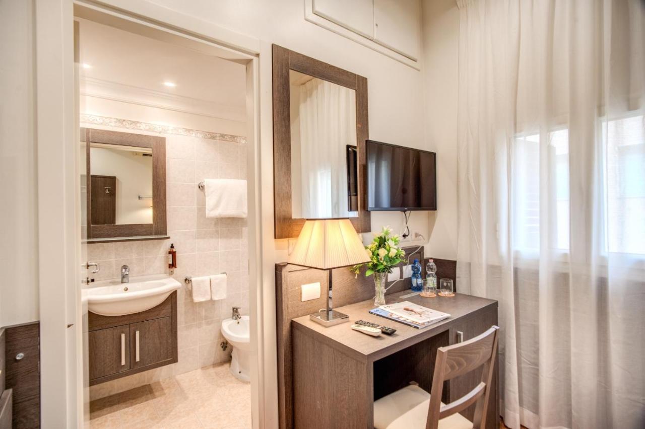 Hotel Mirti Rome Bagian luar foto