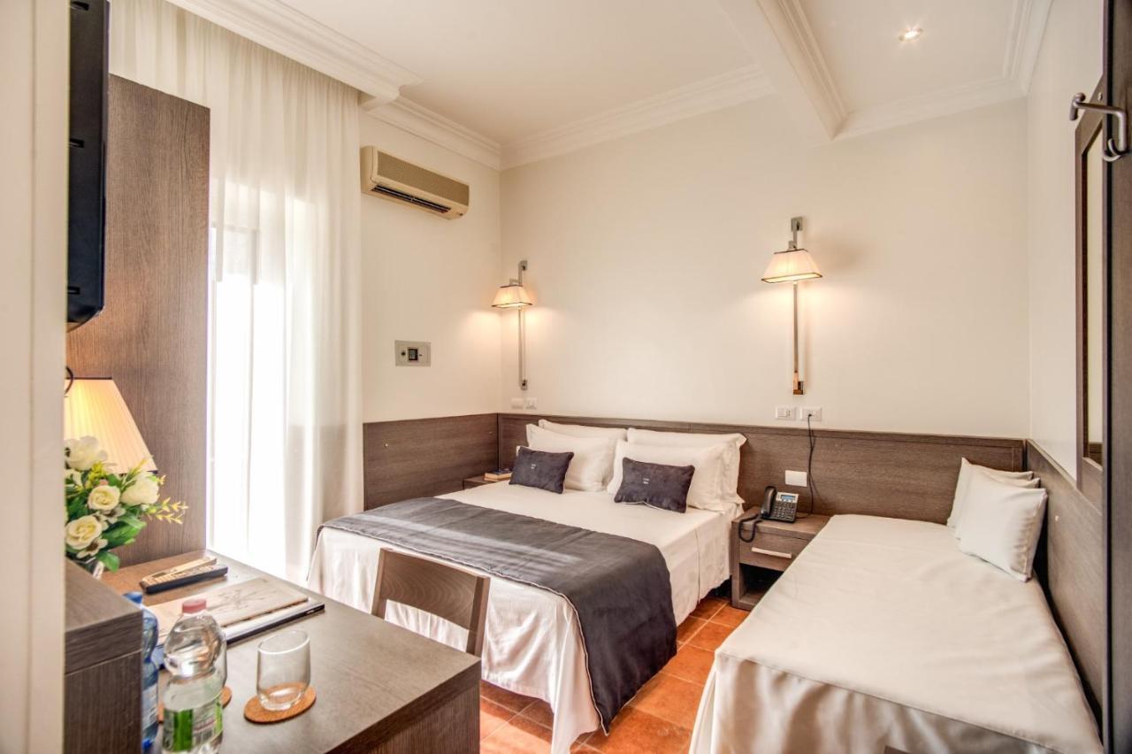 Hotel Mirti Rome Bagian luar foto