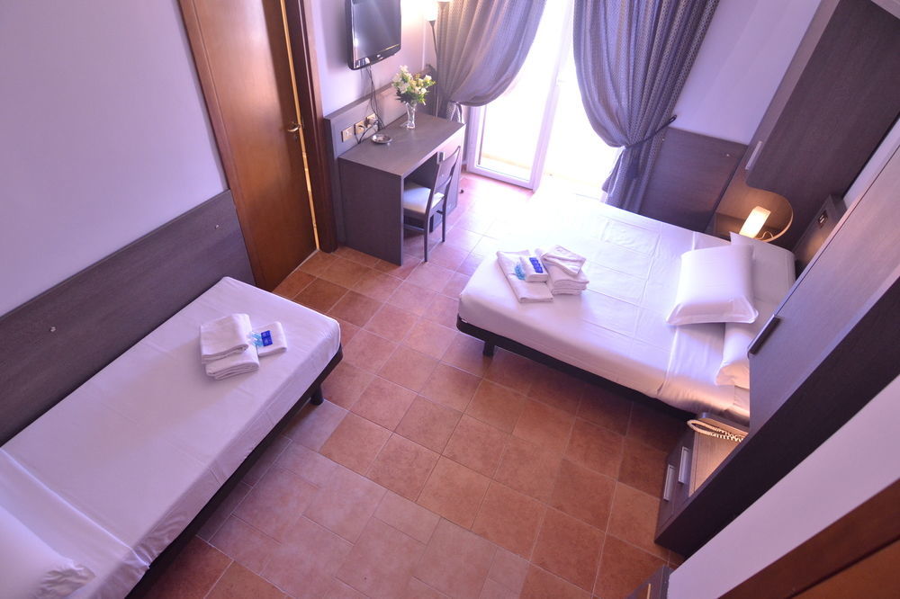 Hotel Mirti Rome Bagian luar foto